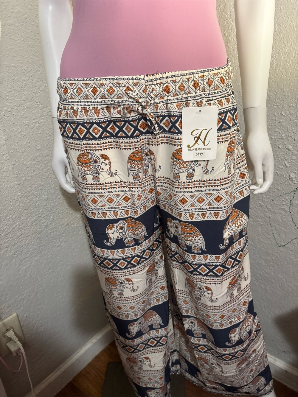 Women's Cream & Navy Elephant Print Wide-Leg Pants # 280 - Picture 3 of 7